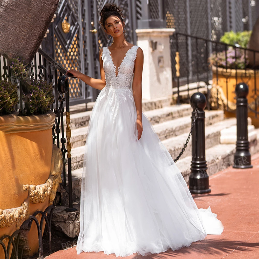

O Neck Tulle Boho Wedding Dresses A Line Sleeveless Backless Corset With Appliques Sweep Train Bridal Gowns Formal Custom Made