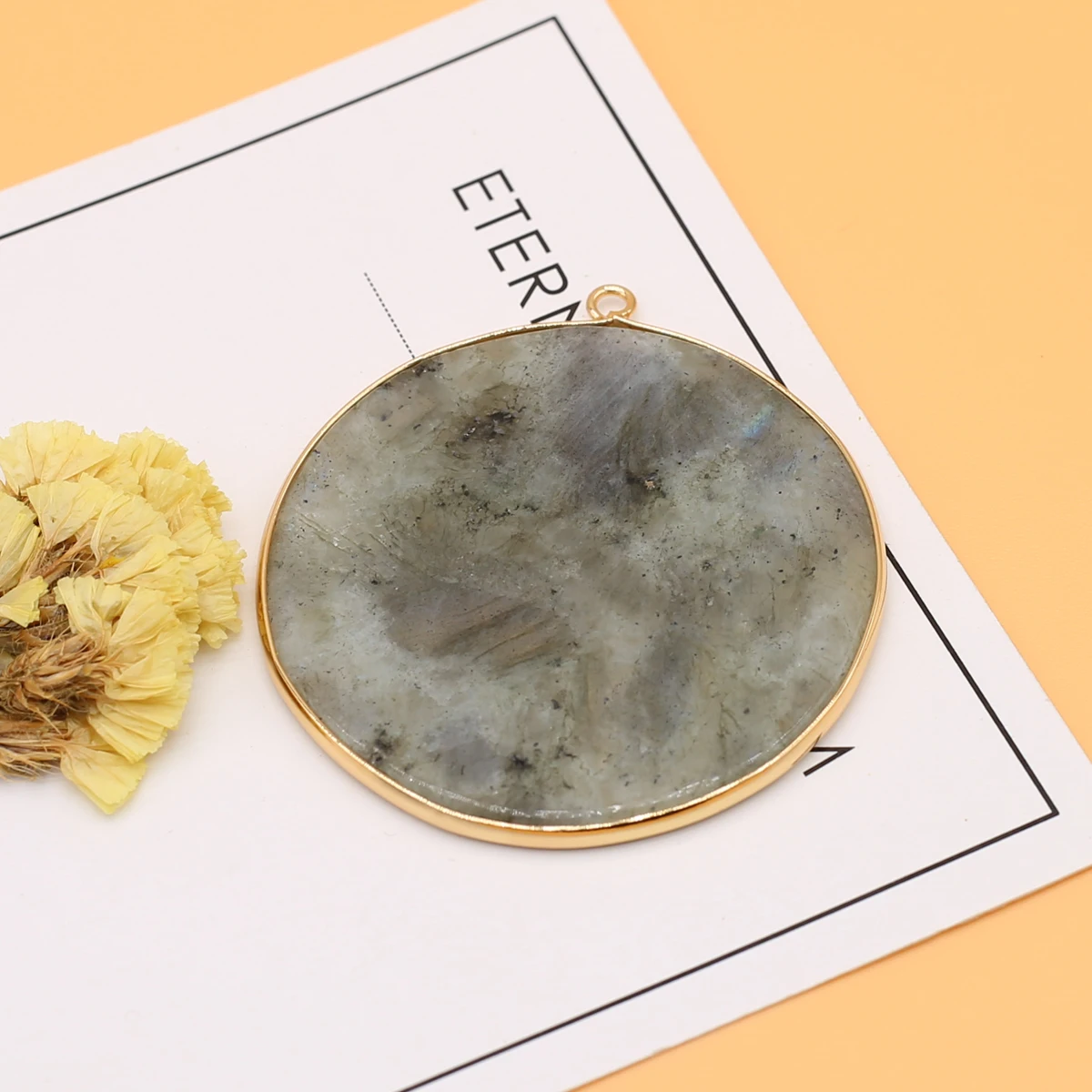 

Natural Stone Pendants Disc Shape Flash Labradorite Crystal for Necklace Bracelet Jewelry Making DIY Girl Gift 50*50mm