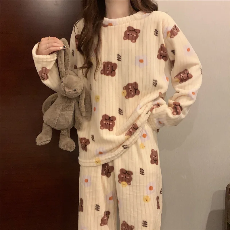 Cute Cartoon Coral Velvet Women's HomeWear Round Neck Simple Loose Winter Pajama Set Soft Outwear Casual Wear Pijamas Women