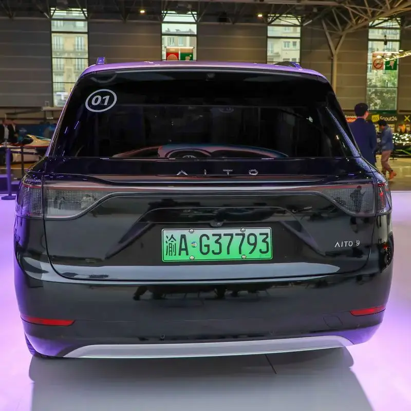 Фото Электромобиль Wenjie M9, 2024, удлиненный автомобиль дальнего действия, 4WD, 630 км, бывшая в употреблении электромобиль, большой электрический внедорожник №4
