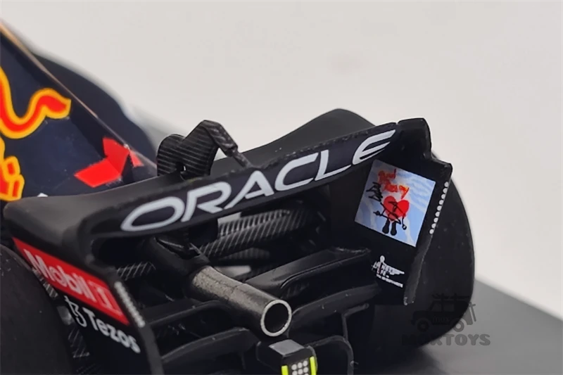 Модель автомобиля Spark 1: 1 F1 2022 модель модели 2011: 2011