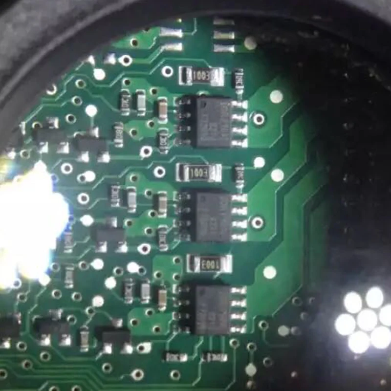 

1Pcs/Lot F7309Q IRF7309Q 8-Pin Power Field-effect Transistor Triode Original New