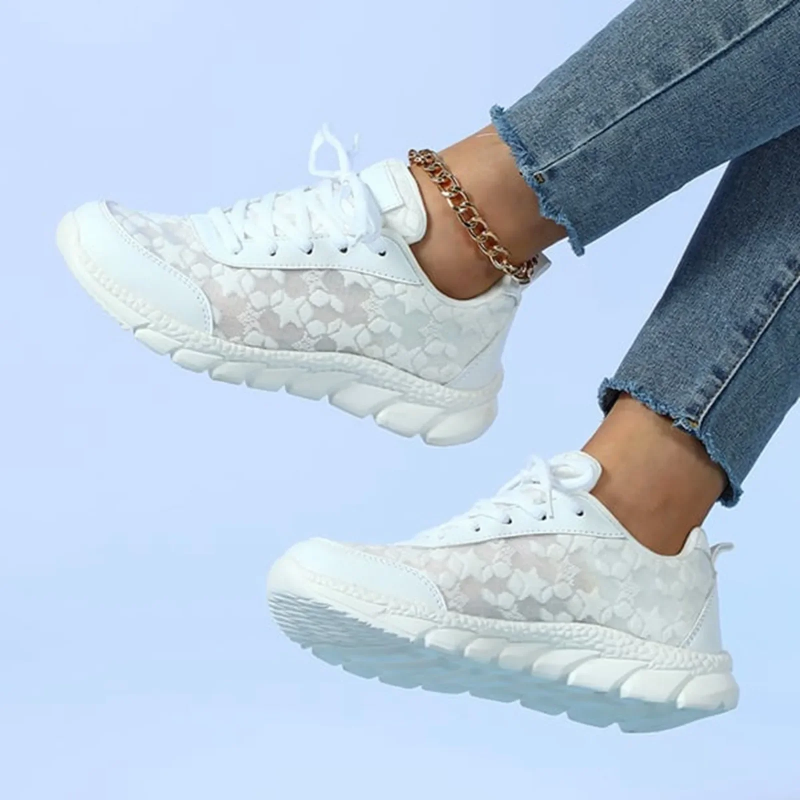 Женские кроссовки со звездами на шнуровке дышащие повседневные с круглым носком