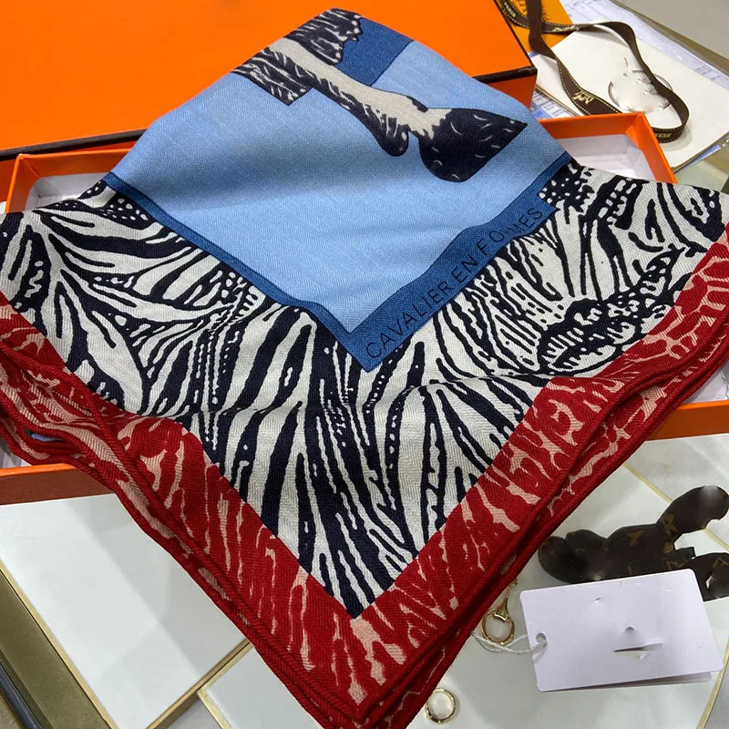 Рисунок 3 - Шарфы для женщин