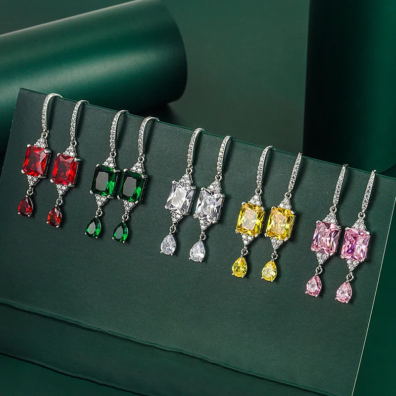 

Imitation Emerald Crystal Emerald Long Earrings Vintage Ruby Water Drop Earrings Wedding Dinner Dress Stud Earrings