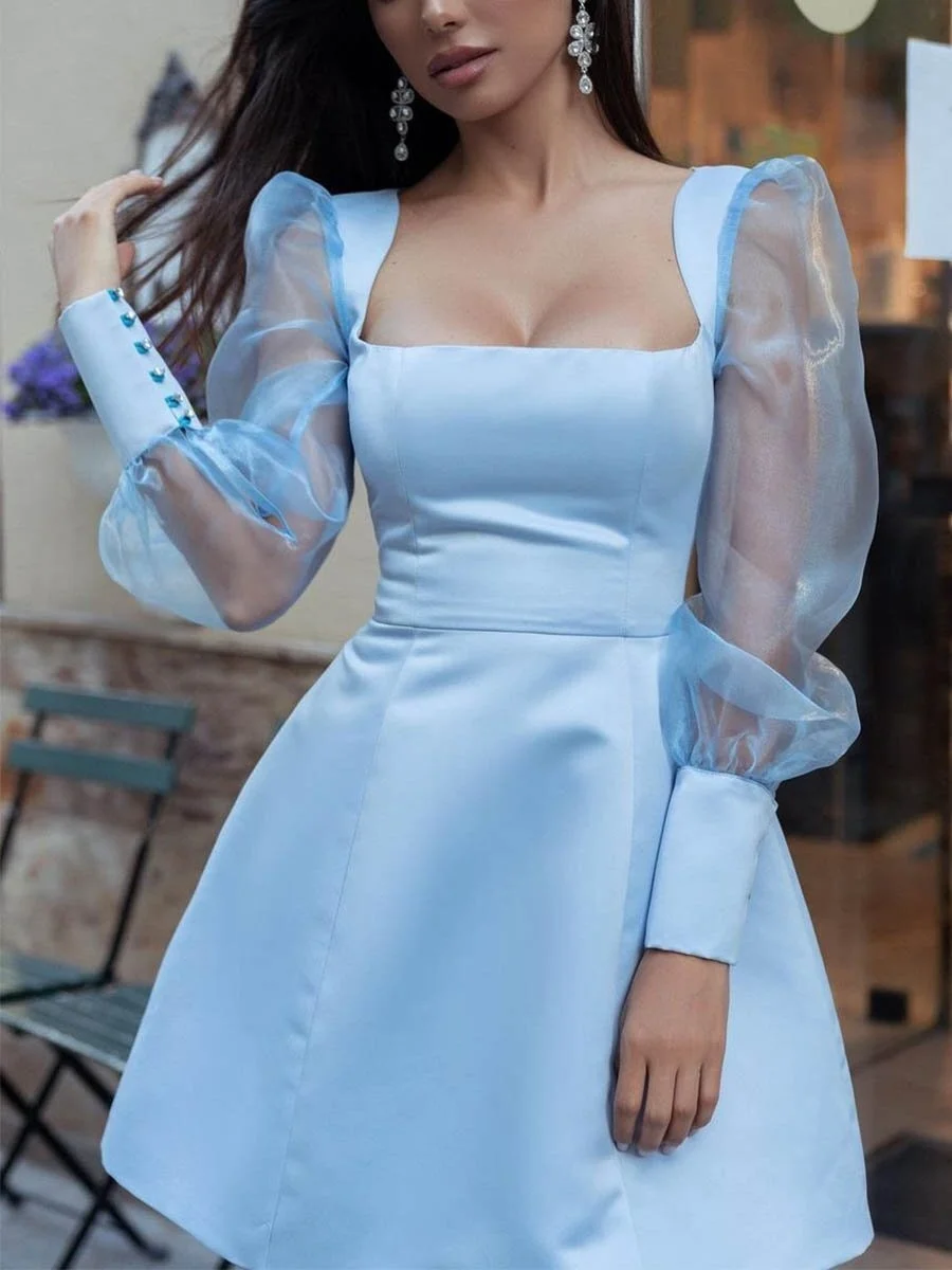 

Светло-голубые платья светло-голубого цвета с квадратным вырезом и рукавами-фонариками