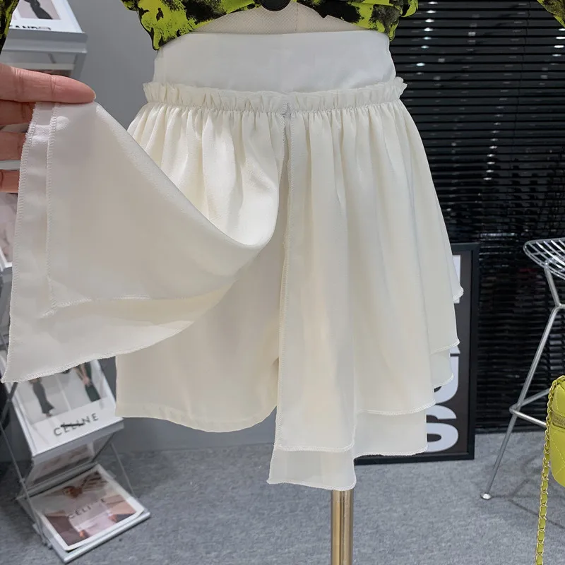 

New in Women's Clothing 2023 Spring Pleated versatile casual design Chiffon high-waisted slim puffy shorts