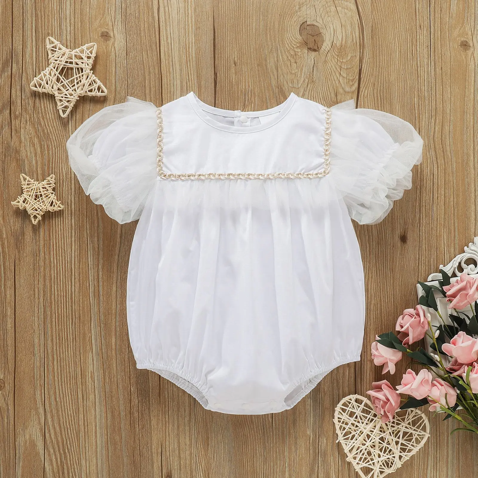 

Комбинезон для новорожденных девочек, модный однотонный кружевной комбинезон с пышными короткими рукавами для маленьких принцесс, на лето