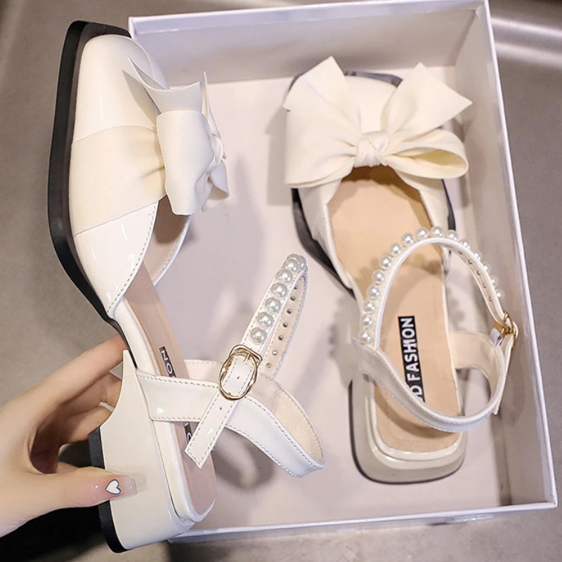 

Сандалии женские с бантом, милые босоножки в Корейском стиле, с имитацией жемчуга, квадратный каблук, противоскользящая обувь