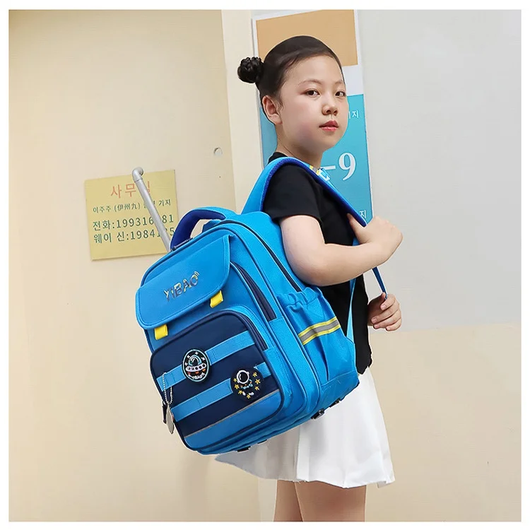 Children Students Large Capacity Backpacks with Unicorn Astronaut Badge New Primary Girls Boys Fashion Simple Schoolbags Hot
