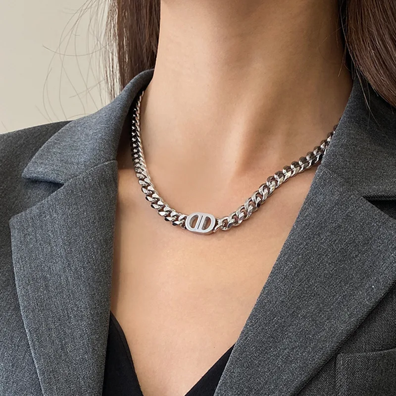 

Cuba Chain Letter D Women's Necklaces on Neck Kpop Designer Jewelry 2021 Jewelry Luxury Stainless Steel Charm Necklace Female