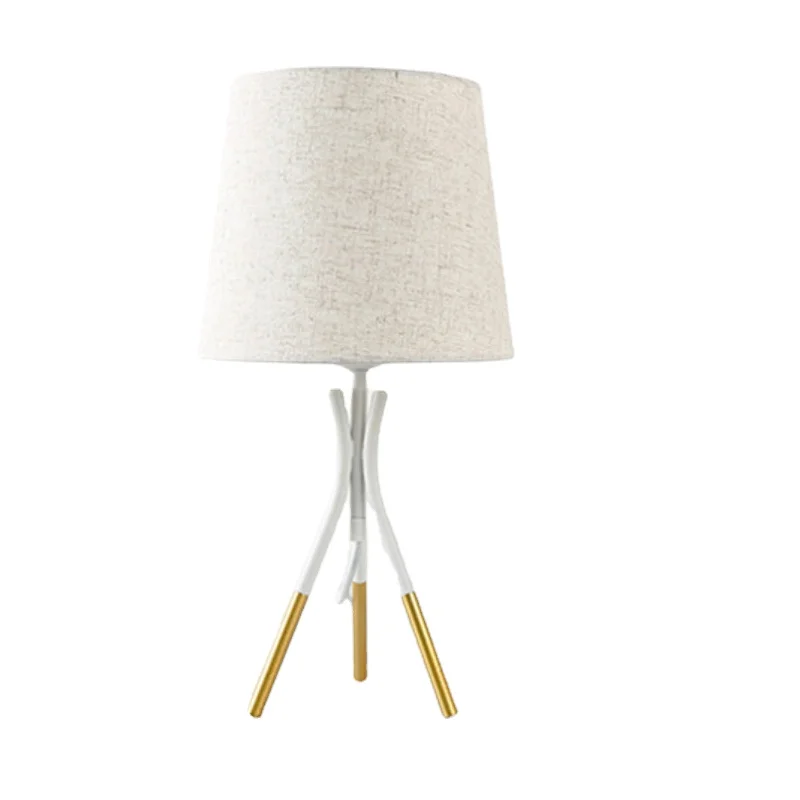 Американсветильник Роскошные простые железные настольные лампы Кабинет