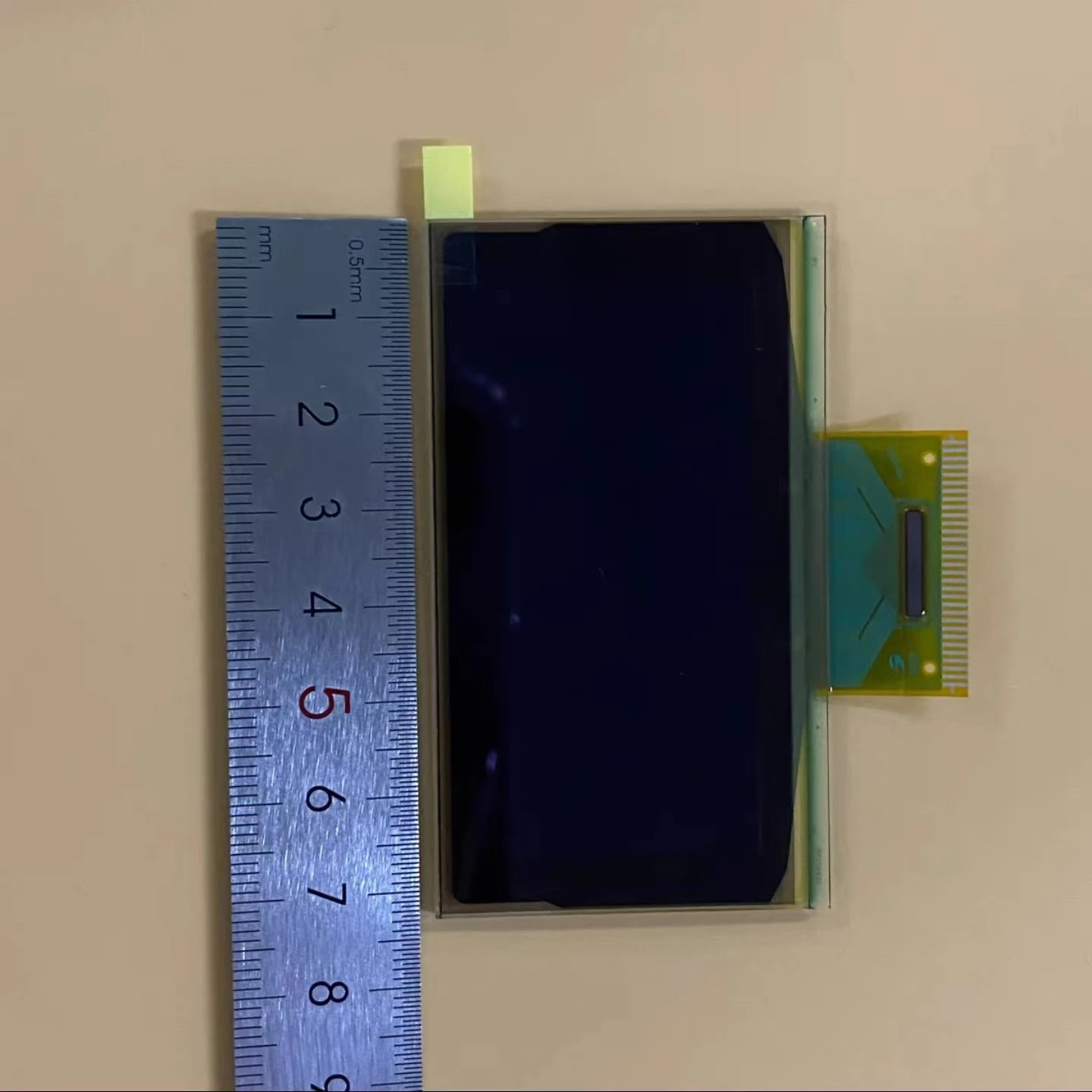 

Оригинальный телефон OEL1M4256, ЖК-дисплей используется для замены ЖК-экрана бесплатно