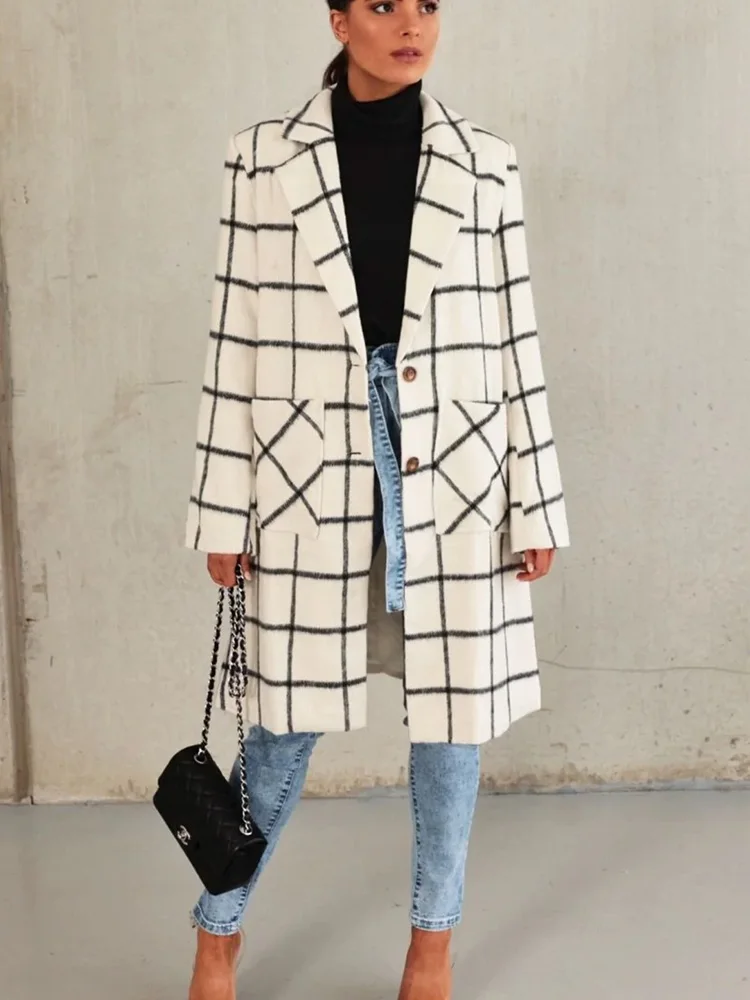 

ZAAThe New Fall 2022 Women's Fashionable Retro Lapel Single-breasted Large Pocket Decoration Casual Chic Straight Tube PlaidCoat