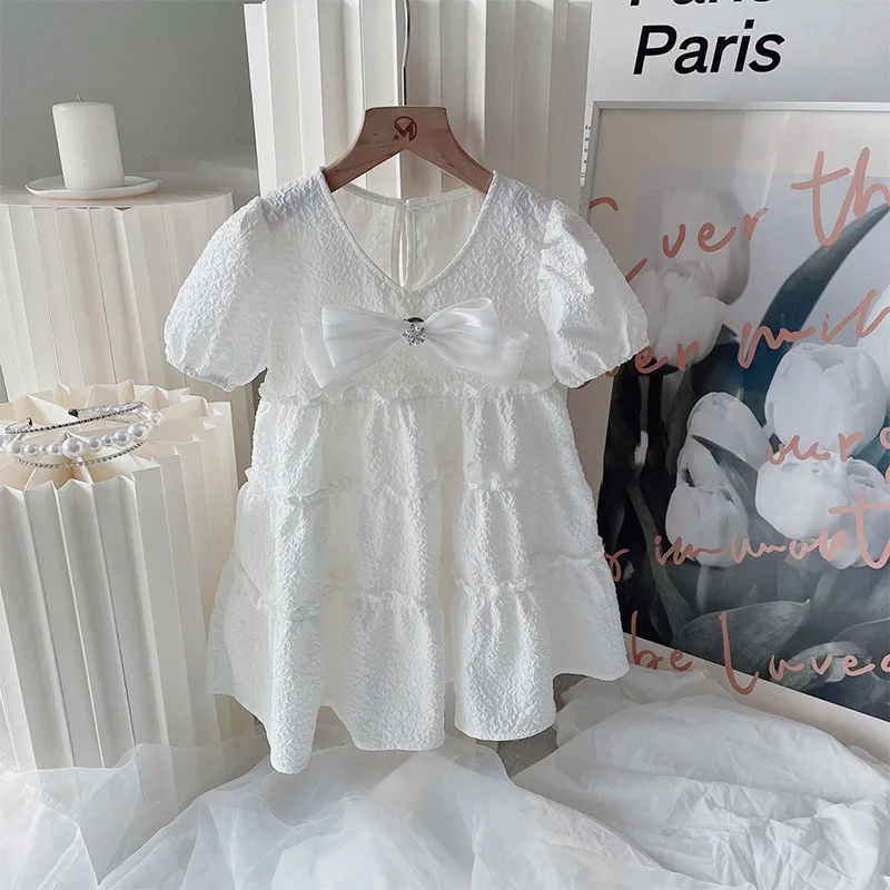 

Женское летнее платье для маленьких девочек, элегантная белая одежда для младенцев, платье принцессы с коротким рукавом и бантом, милые нар...