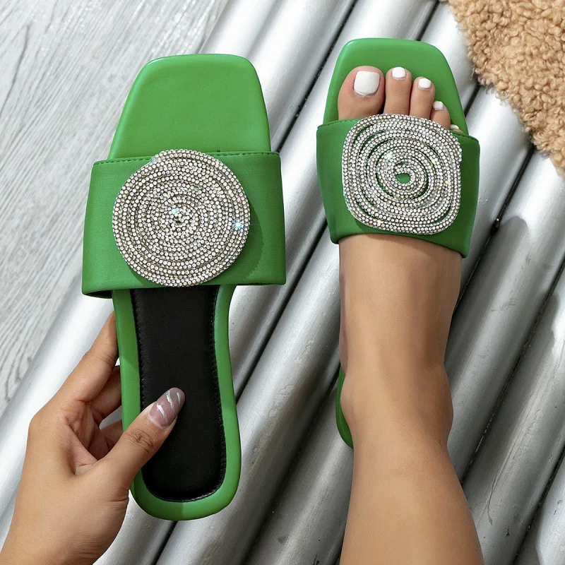 New Flat Slippers Women 2023 Summer Fashion All-match  Rhinestones Sandals Outdoor Casual Light Beach Flip-flops Slides