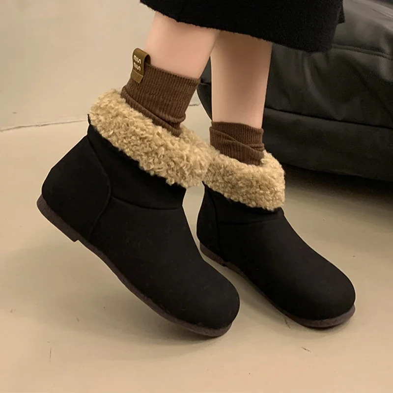 Повседневные женские ботильоны на меху замшевые туфли плоской подошве теплые
