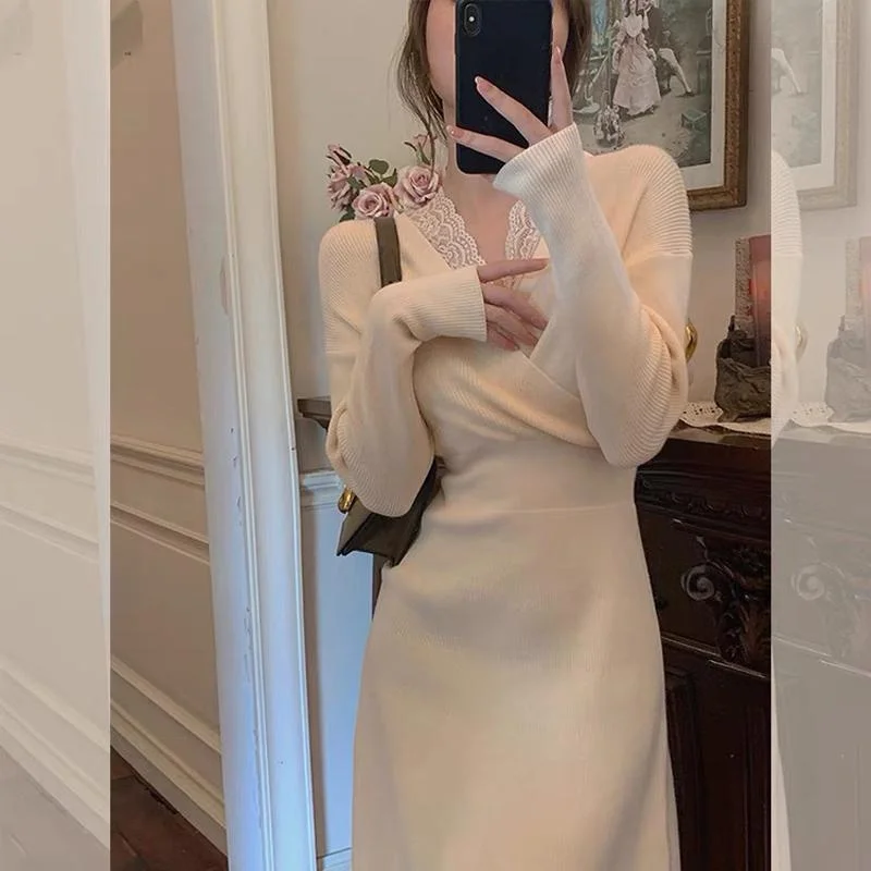 Купи Women Dresses Evening Maxi Dress Autumn Sweater Long Dress Long Sleeve V-neck Knit Dresses за 1,238 рублей в магазине AliExpress