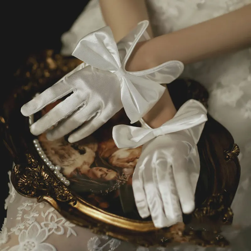 

Женские короткие атласные свадебные перчатки на пальцах с бантом на запястье