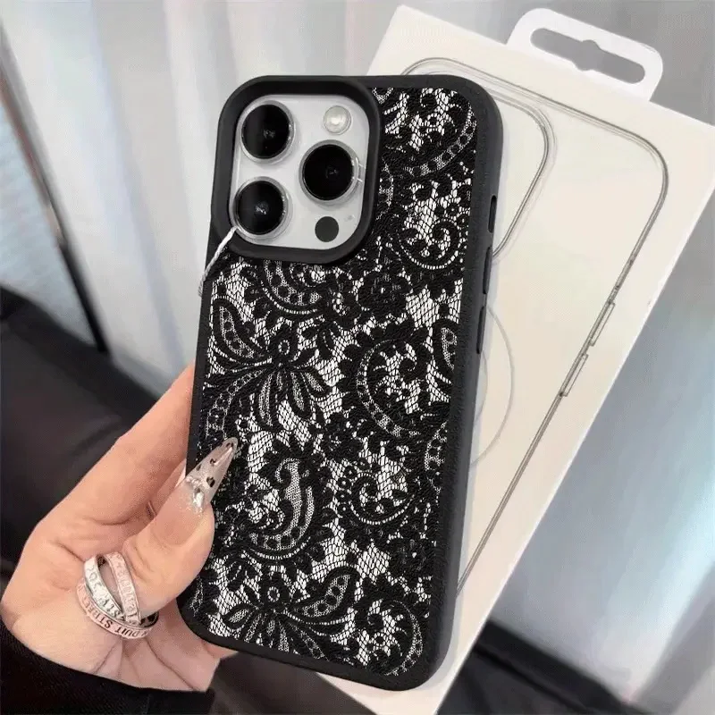 Фото Чехол с кружевным узором для iPhone 11 12 13 14 15 16 17 18 Pro Max, силиконовый, ударопрочный, с персонализированным принтом и защитой камеры. №3
