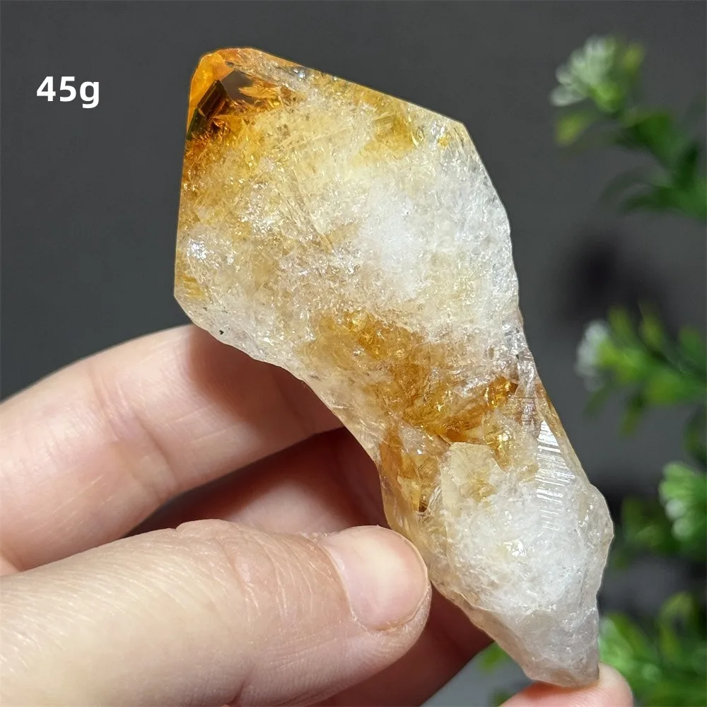 

Бразильский цитрин, образец кварцевого кристалла