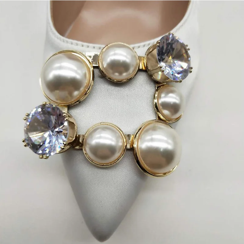 Новые зимние туфли подружки невесты на высоком каблуке с жемчужными пуговицами