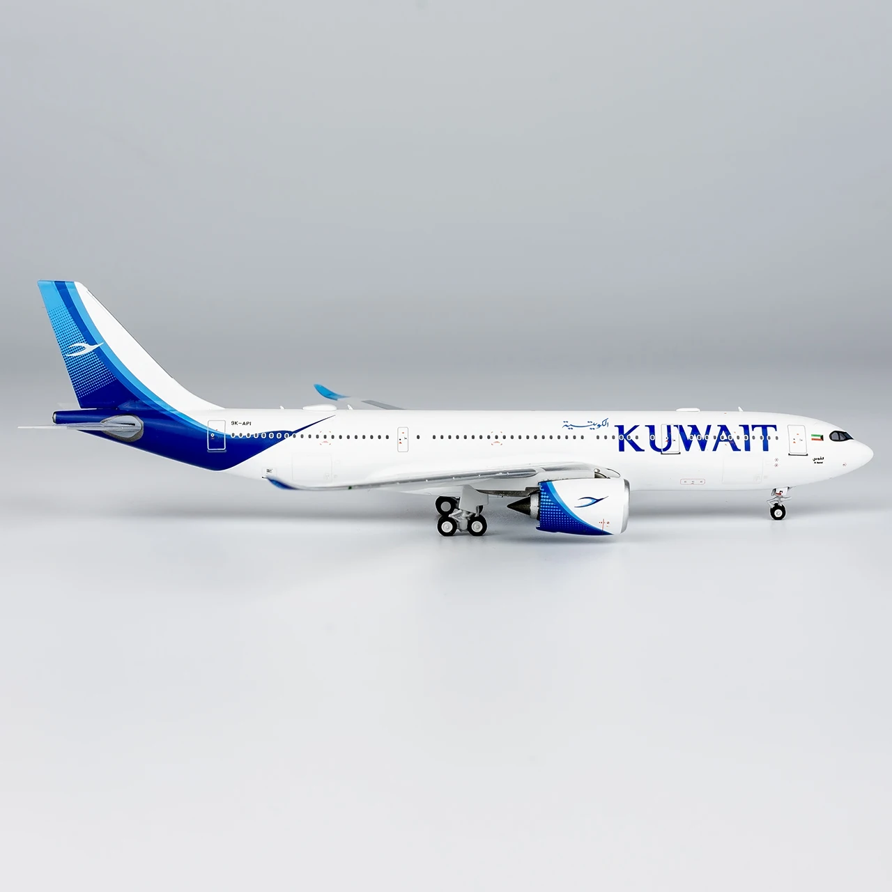 67003 Коллекционный самолет из сплава подарочная модель NG 1:400 Kuwejt Airways Airbus A330-800