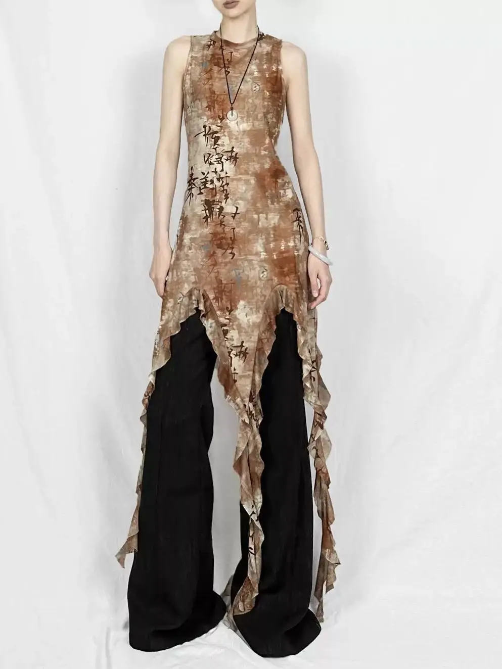 Майка с надписью Tie Dye винтажный облегающий жилет без рукавов ассиметричная