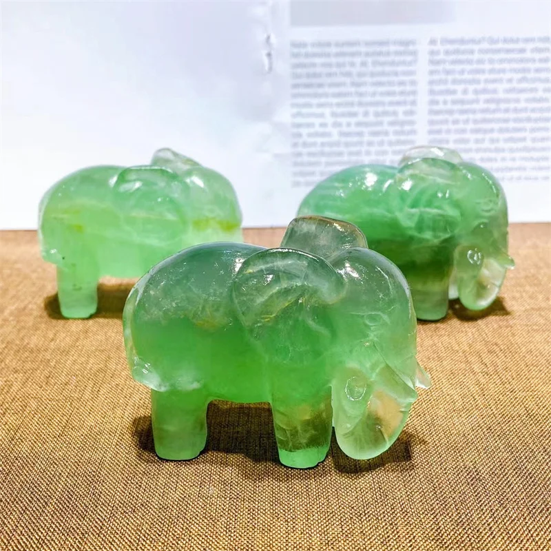 Натуральный флюорит слон животные камень энергетический ремесла маленькое