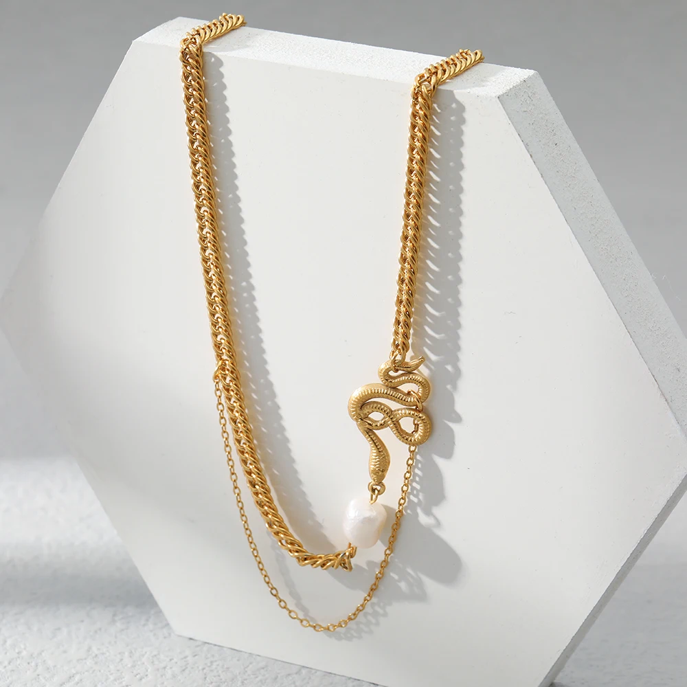 

18K Real Gold Plated Exquisite Chains Necklaces Waterproof Simple Fashion Serpentine Pendant Necklace Women Jewelry