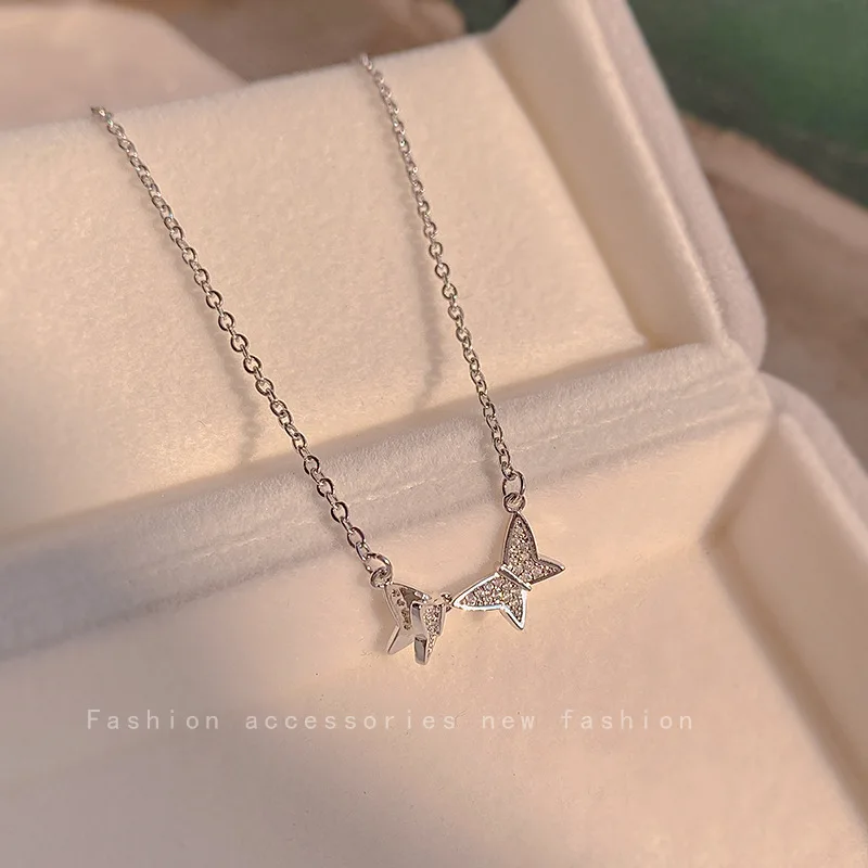 

2022 Fashion Korean Japan Silver Butterfly Pendant Titanium Steel Light Luxury Necklace for Women's Jewelry Wedding Party Gift