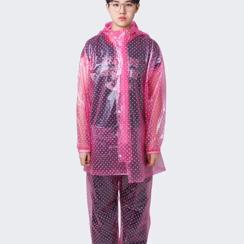 

Прозрачный пластиковый плащ с круглым точечным принтом плюс размер