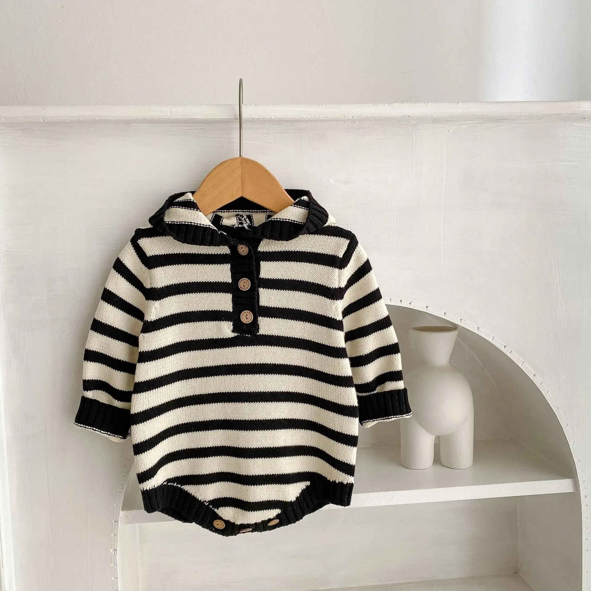 

Spring Autumn Baby Striped Hooded Romper