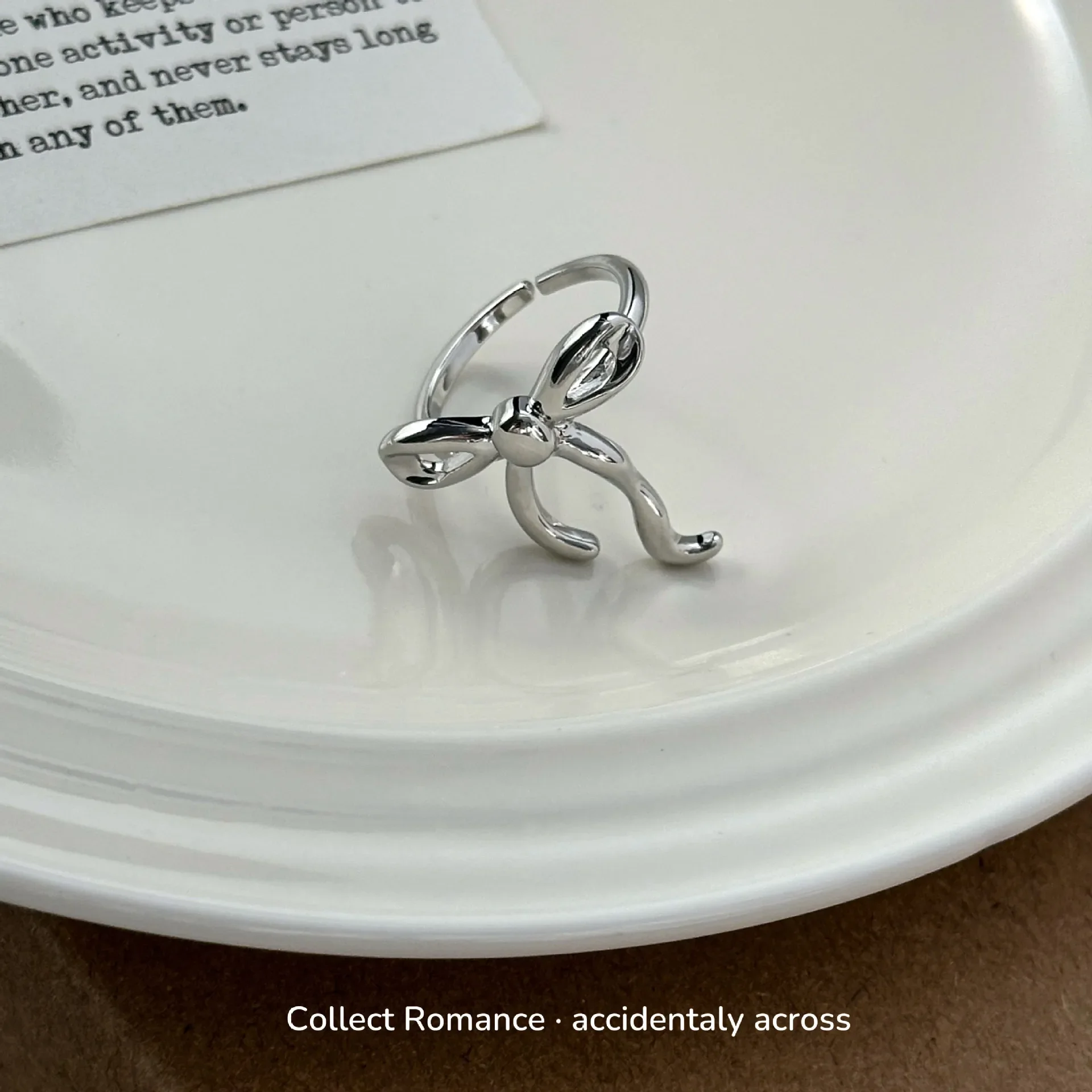 Новинка 2024 кольцо с бантом открытое на палец корейский стиль нишевый дизайн