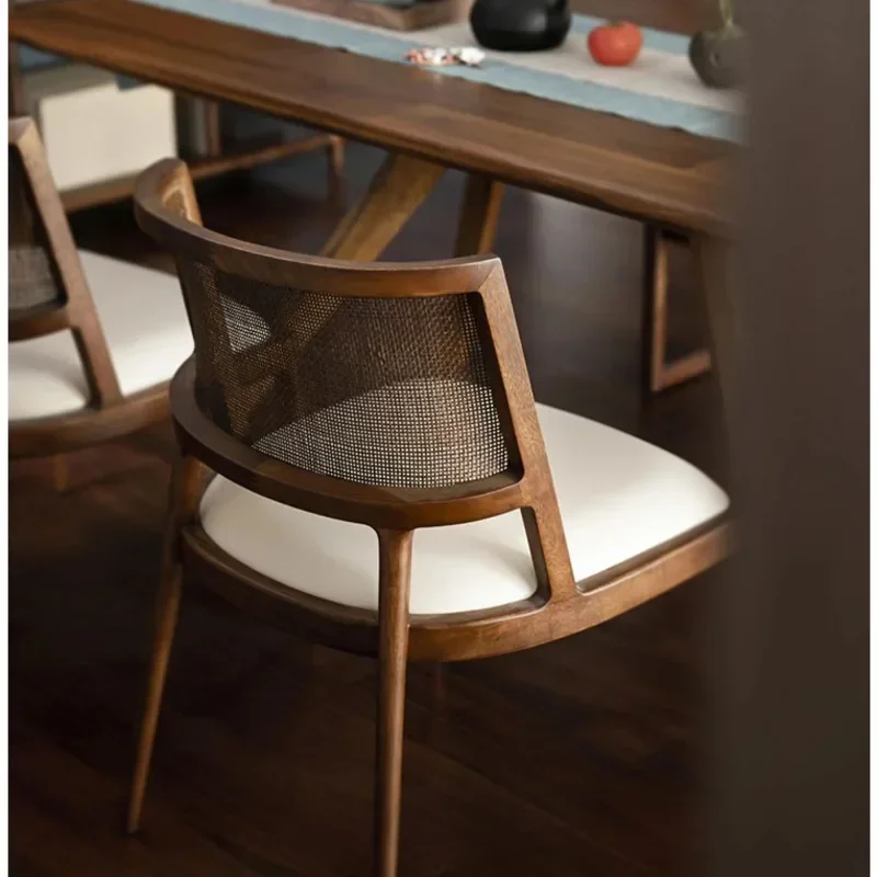 Винтажный обеденный стул из лозы