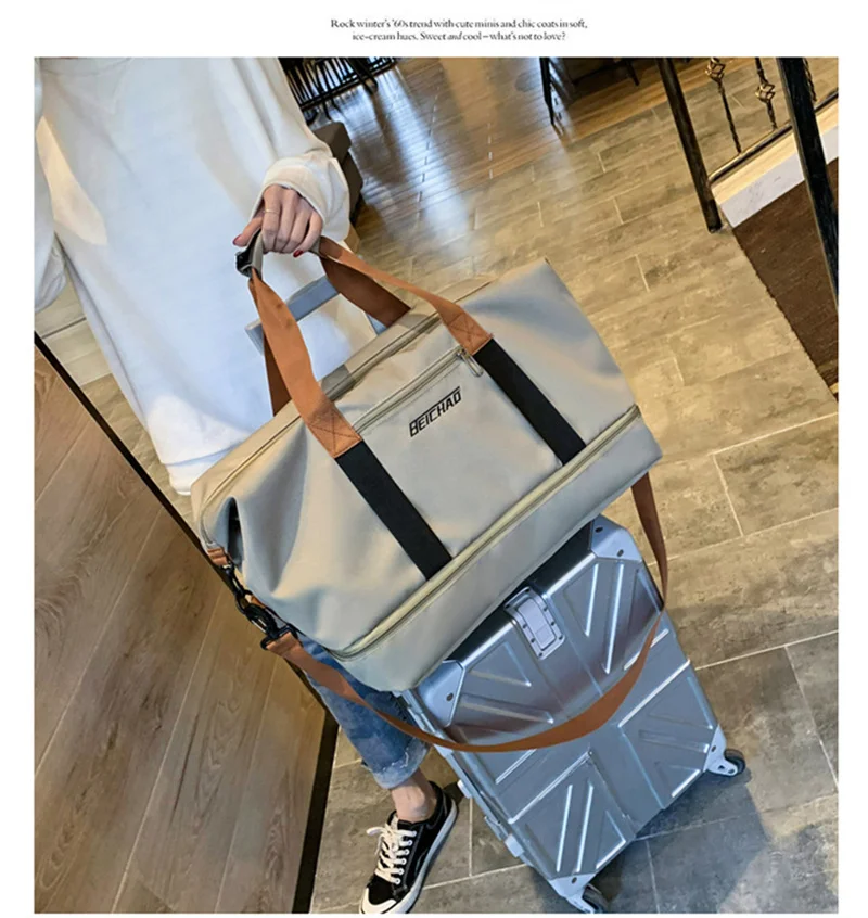 Fashion Waterproof Travel Bags For Women Large Capacity Sports Handbags Weekender Voyage Female Messenger Bag Dry And Wet Tote