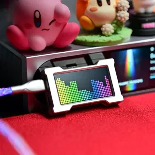 Фото USB-хаб HMLAB ZNEO для геймеров — 2-3 порта, независимое питание, 8K Гц, с экраном, стильный дизайн для игровой атмосферы, подарок для организации рабочего стола №4