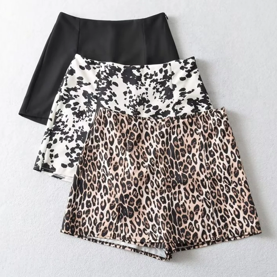 

Шорты женские с леопардовым принтом и высокой талией