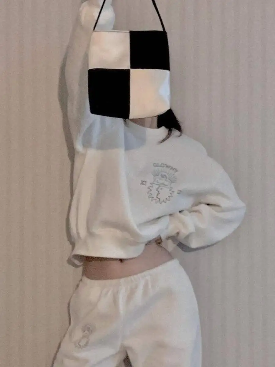 

Spring and Summer New Silk Satin Checkerboard Underarm Single Shoulder Hand-held Small Square Bag