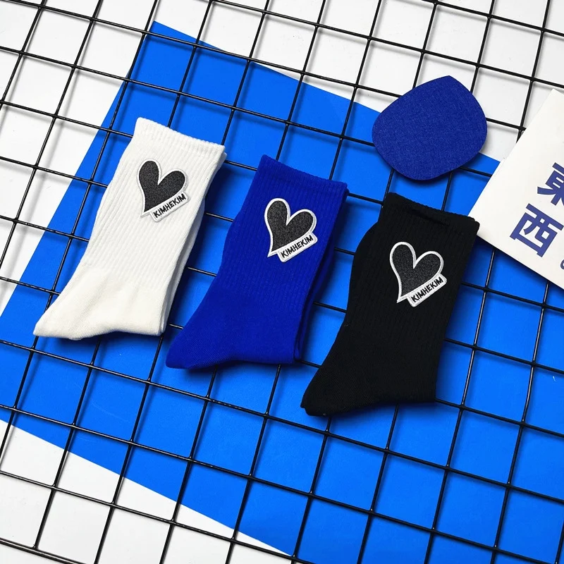 Patch Embroidery Love Middle Tube Stockings for Men Women Sports Lovers Cotton Socks Net Red All-match Casual Sock Four Seasons