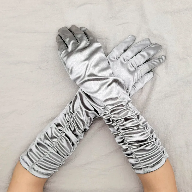 Рисунок 6 - Разноцветные женские черные