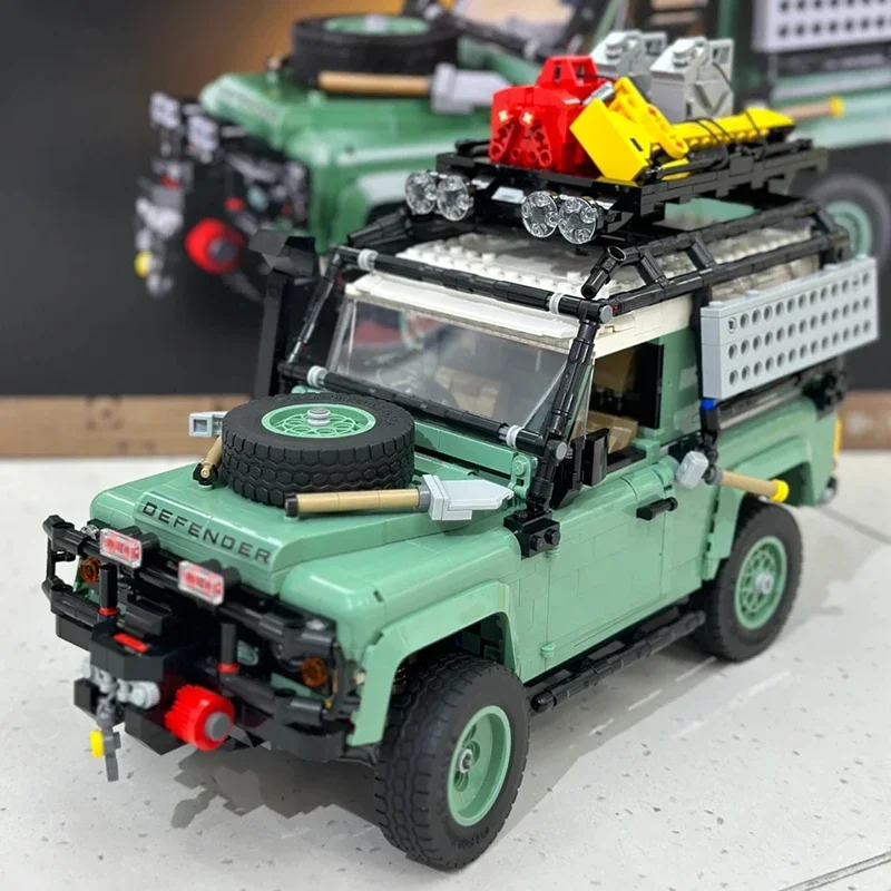 

2336 шт., Детский конструктор «Defender 90»