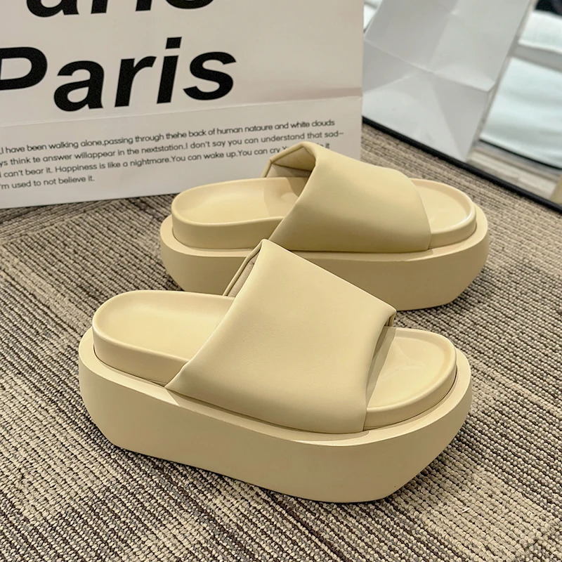 Summer New Luxury Brand Platform Mid Heels Ladies Slippers Fashion Party Outside Beach Sandals Flip Flops Thick Women Slides