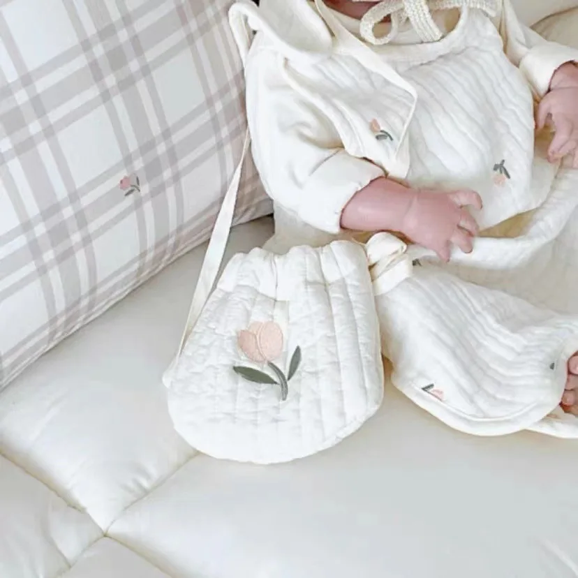 Детская сумка через плечо с вышивкой и мультяшным медведем