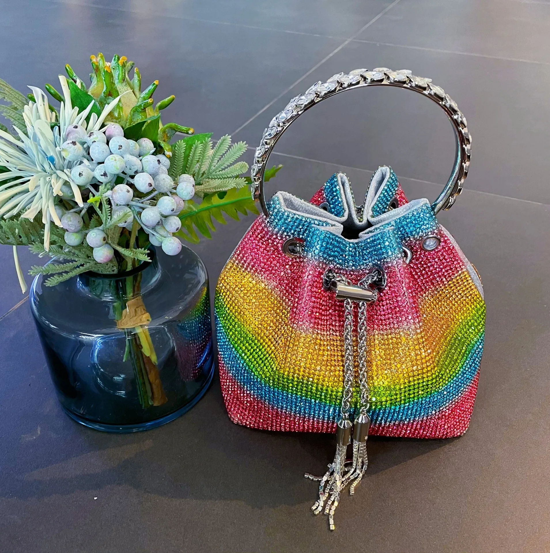 

Rainbow Tassel Shiny Hand Inlaid Diamond Bag New Water Diamond Chain Bucket Bag Handheld Crossbody Bag