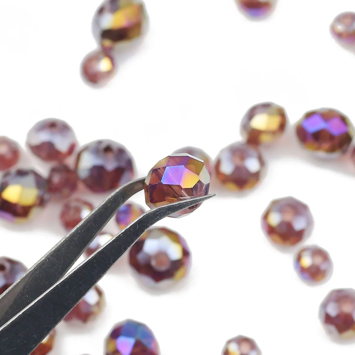 Плоские круглые австрийские кристаллы граненые средние фиолетовые свободные