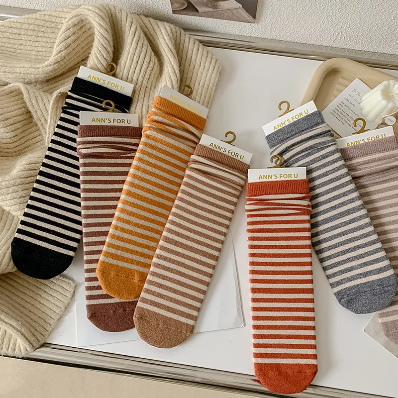 

Зимние плотные кашемировые шерстяные женские носки, популярные повседневные японские Модные полосатые длинные носки, теплые спортивные но...
