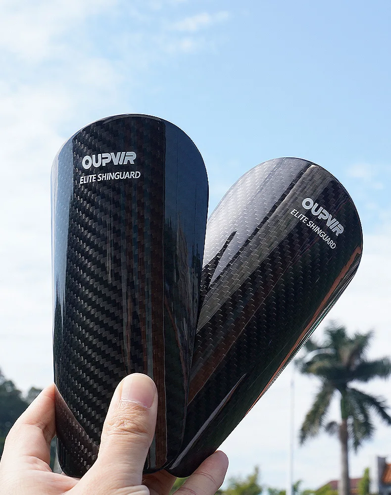 Oupower-Elite Углеродное волокно Футбольная щитка для голени сверхлегкая дышащая