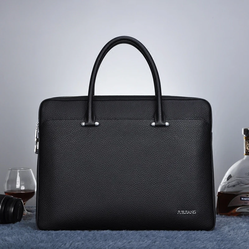 Рисунок 3 - Портфель из воловьей кожи с верхним слоем