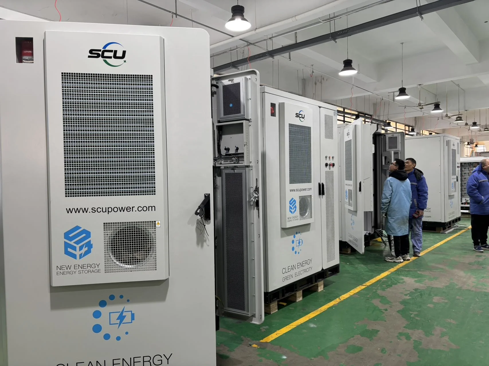Фото Солнечная энергетическая система SCU All-In-One 50 кВт, сетевая, с аккумулятором LiFePO4 75 кВт·ч, система накопления энергии BESS, блок питания 50 кВт с воздушным охлаждением №5